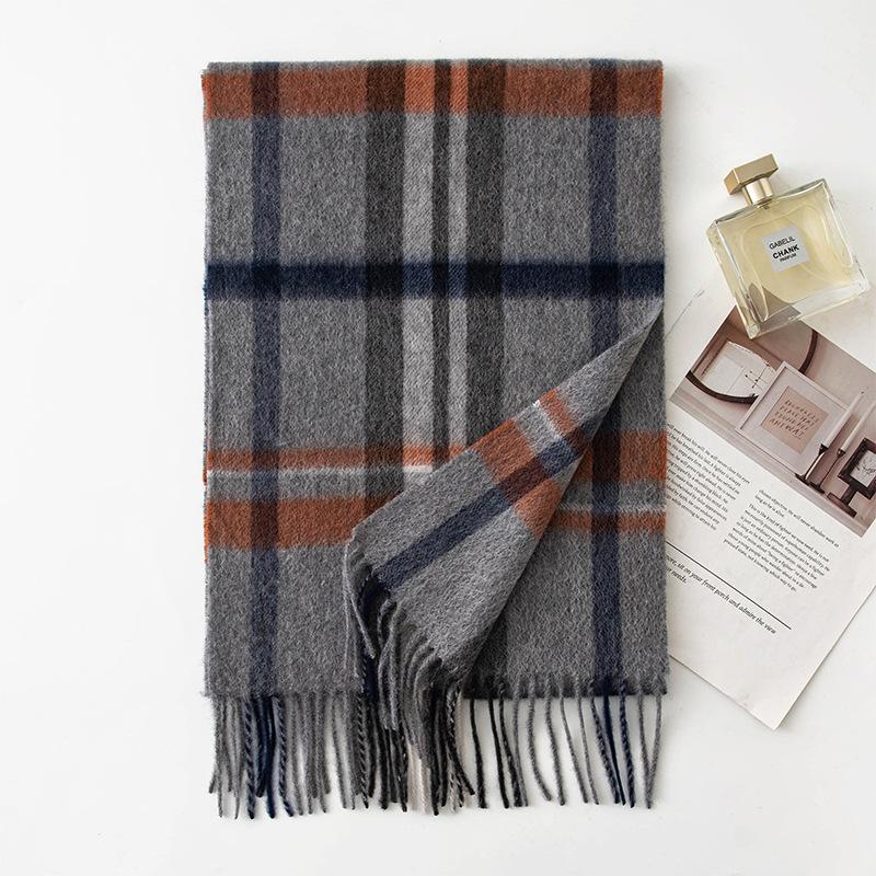 

Autumn and Winter Korean Style Plaid High end Contrast Color Warm Indoor Shawl Pure Cashmere Scarf for Women with High Quality 180*30cm