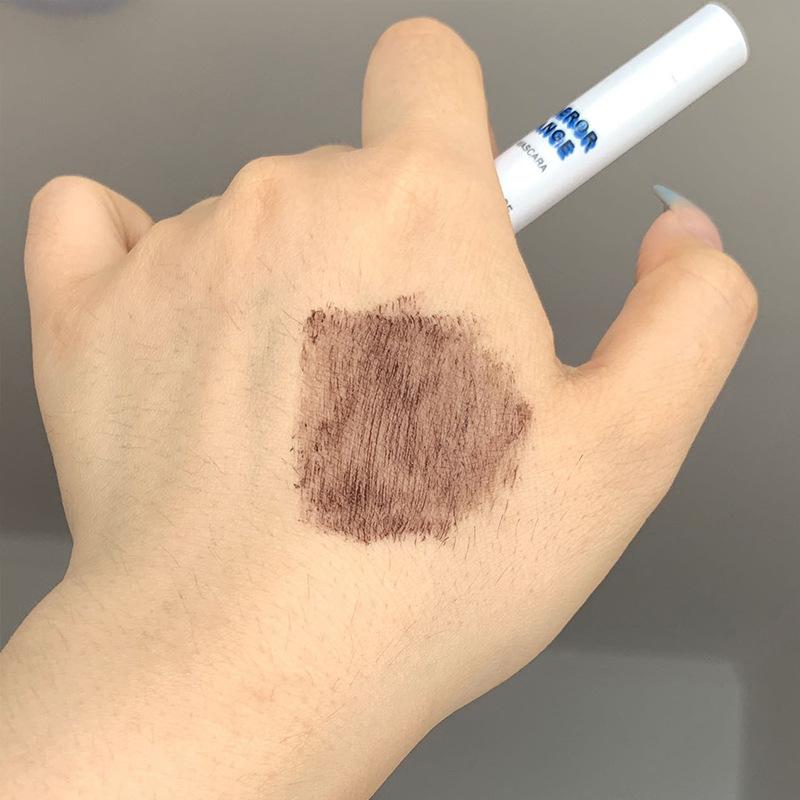 

Тушь для ресниц HER ORANGE~Long Lasting — это водостойкая, устойчивая к поту, стойкая и не размазывающаяся тушь. 02# коричневый