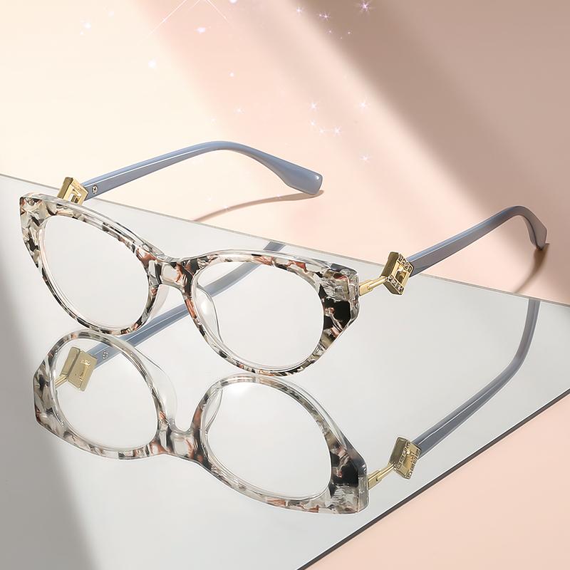 new high-quality, trendy and fashionable reading glasses for daily wear to shape the face