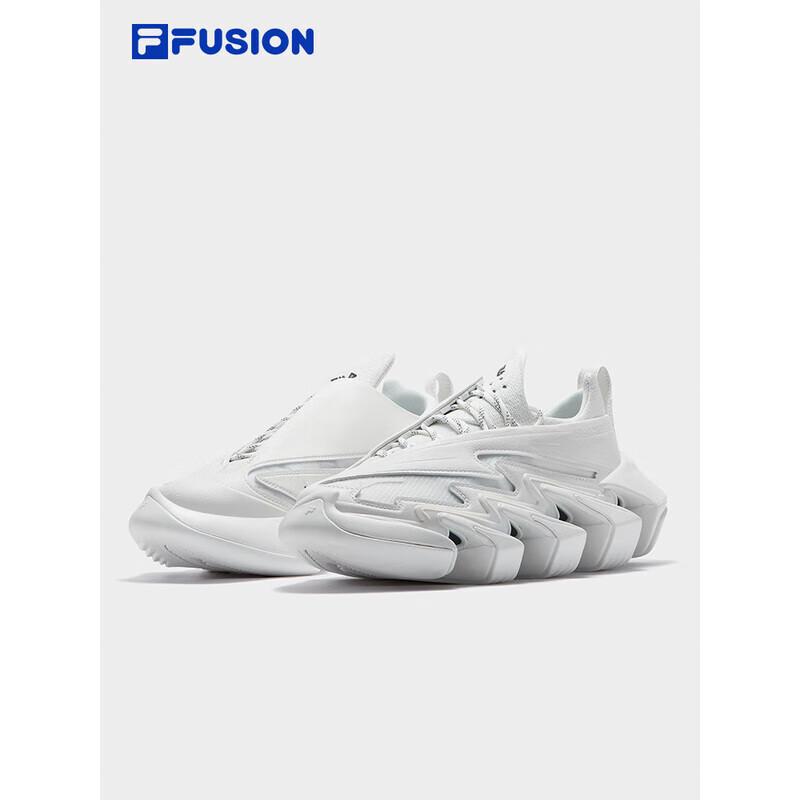 FILA FUSION SAWTOOTH Women s Fashion Sneakers 38