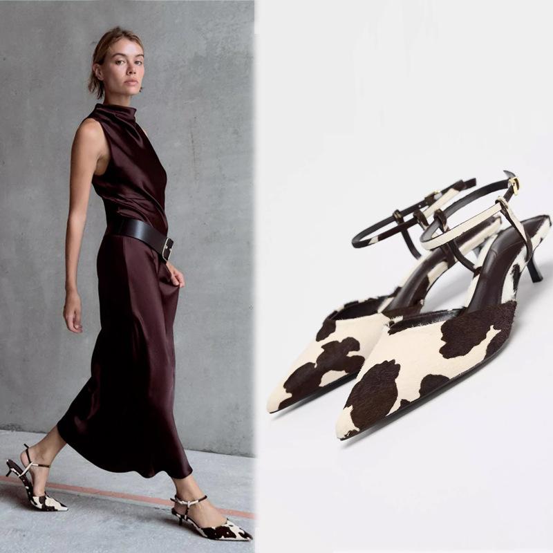 Xia's new one-word buckle with kitten and horsehair medium heel bag head sandals large size shallow mouth empty women's shoes