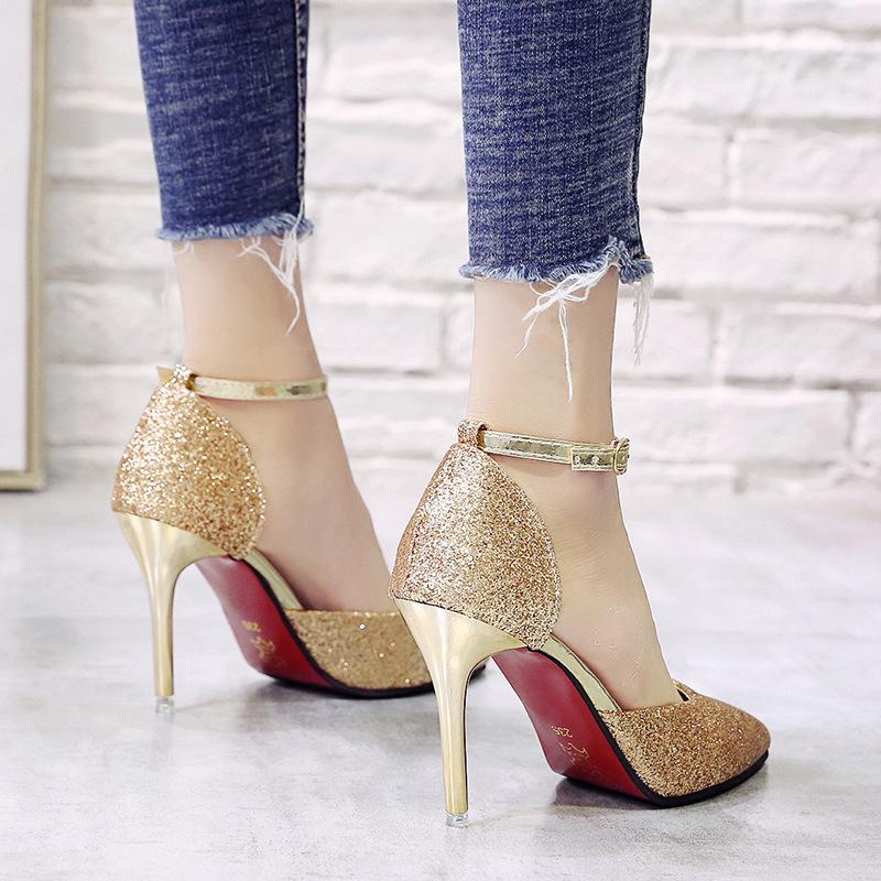 Sandálias de Paetês Elegantes e Luxuosas para Mulheres em 2024 Novas Sandálias Minimalistas de Bico Fino e Salto Fino com Fivela Zapatos Mujer