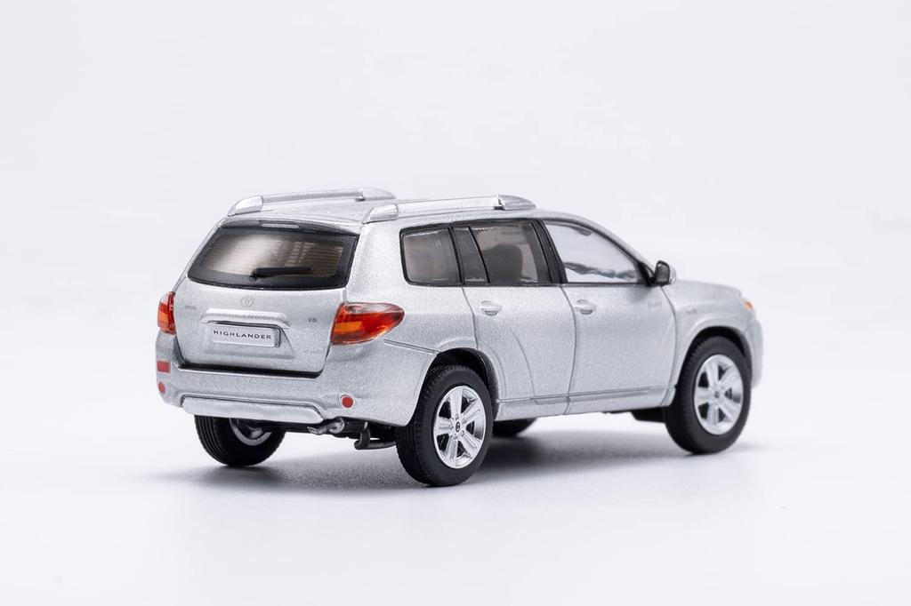 Gaincorp Products Toyota Highlander Silver Finished Product 1/64 (LHD)
