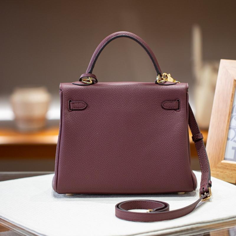 Manufacturer's 2025 New Top Layer Cowhide Silver Buckle Togo Soft Leather Bag Genuine Leather Women's Bag Handbag Crossbody Bag