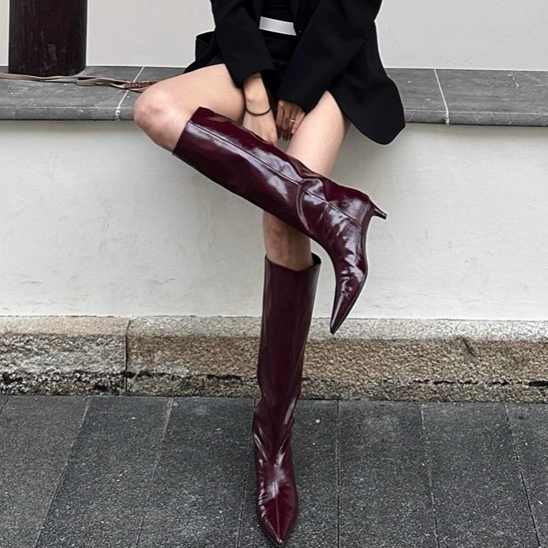 Μόδα Μπορντό Πατεντέ Δερμάτινες Ψηλές Μπότες Για Γυναίκες Κόκκινο Κρασί Μυτερή Μύτη Slip On Γυναικείες Μπότες Χαμηλά Τακούνια Γάτας Ώριμο
