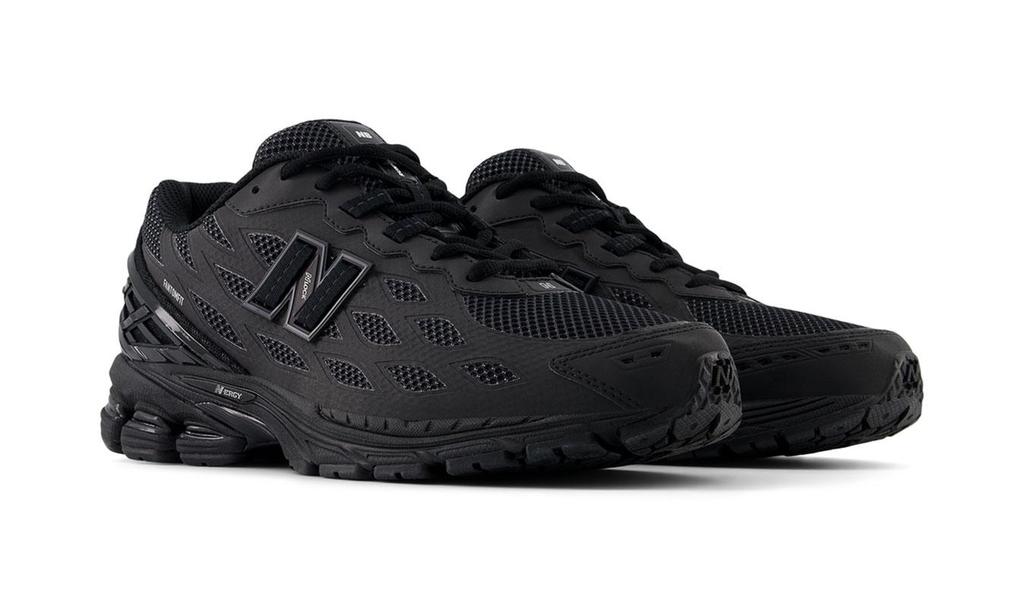 Sneakers New Balance Black 1906 Phantom Fit