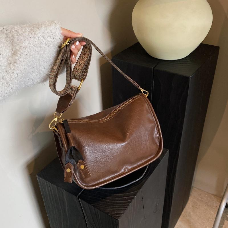 Bag women's new fashion broadband shoulder messenger bag niche design pillow women's bag