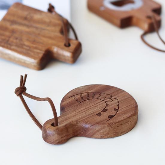 Bottle Opener Magnetic Cartoon Pattern Manual Wooden Hanging Hole Refrigerator Paste Beer Opener Kitchen Gadgets