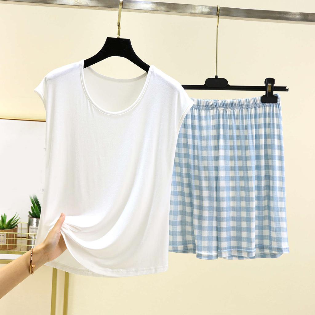 Ladies' Casual And Comfortable Round Neck Solid Color Top With Checkered Printed Shorts Plus Size Set
