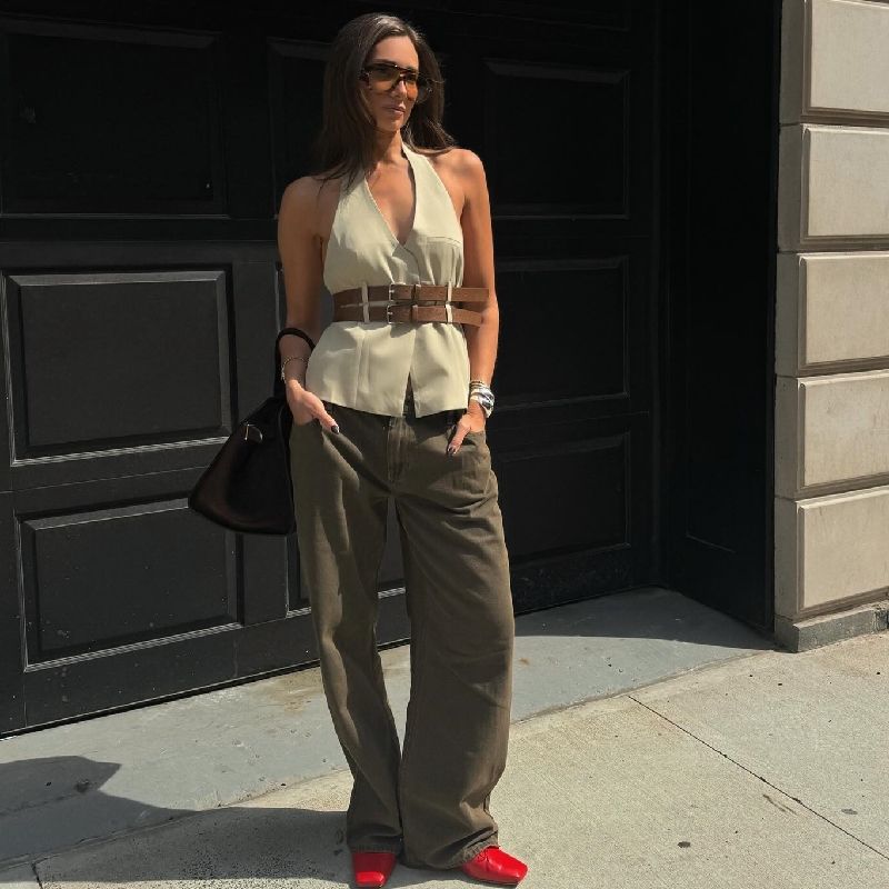 

Yu Shuxin Same Style Gyaru Retro Double Belt Hanging Neck Vest Vest Women Summer Sexy Backless Slim fit Outer Wear Top Khaki Tops M