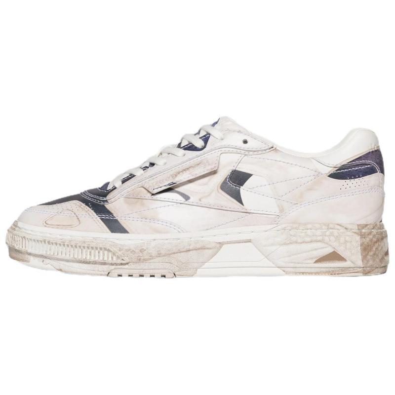 

Reebok Club C Logo-patch Sneakers Sneakers RMIA04DC99LEA00C0105 39