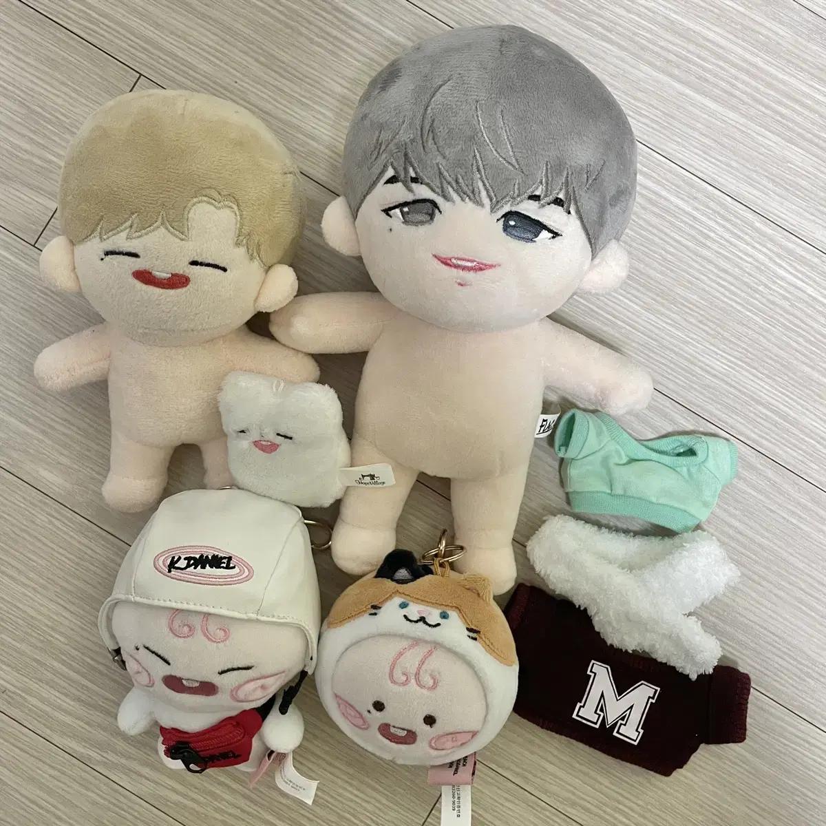 

Kang Daniel Danity 1st Fanclub Kit Doll Bulk Sell