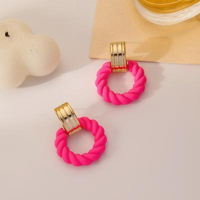 2023 New Stitching Twisted Twist Multi -Color Spray Paint Personality Fashion Trend Simple Resin Geometric Circle Earrings