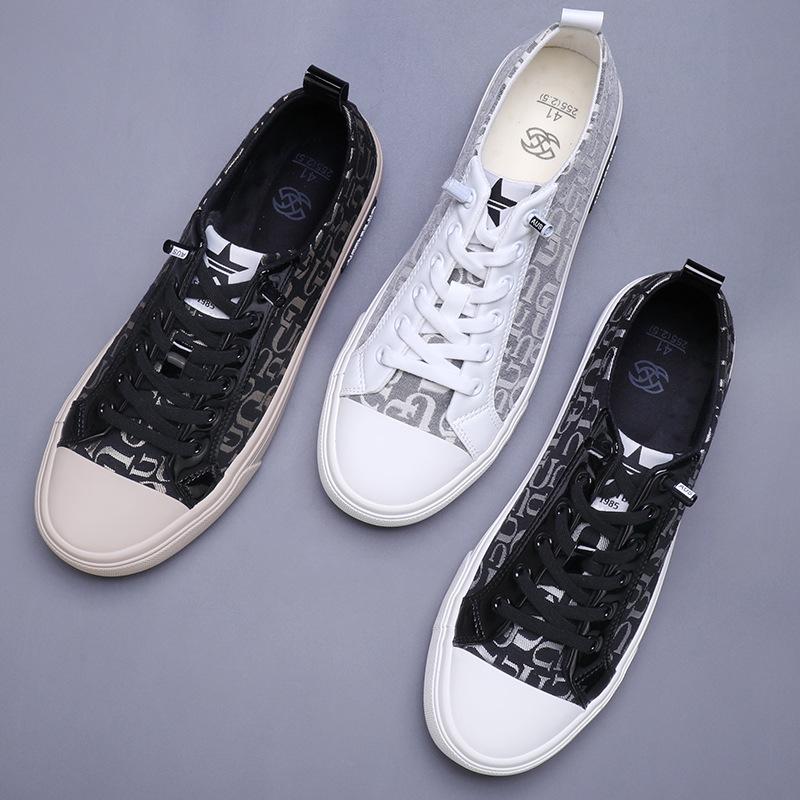 Men's Shoes New Men's Casual Board Shoes Breathable Trendy Cloth Shoes One Foot Old Beijing Shoes Soft Sole Driving Shoes