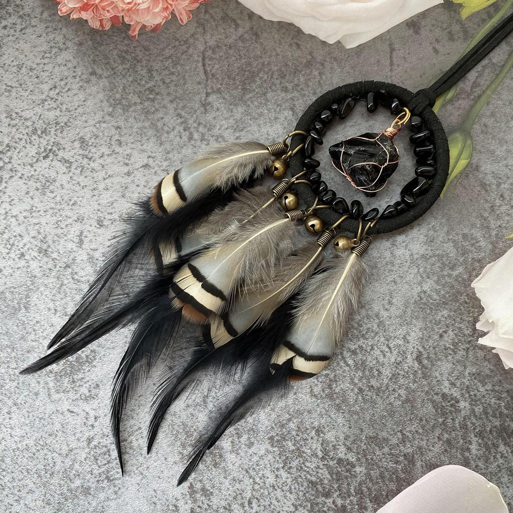 Handmade Woven Dreamcatchers Car Window Wall Hanging Feathered Tassels Natural Stone Bells Ornament for Bedroom Decors