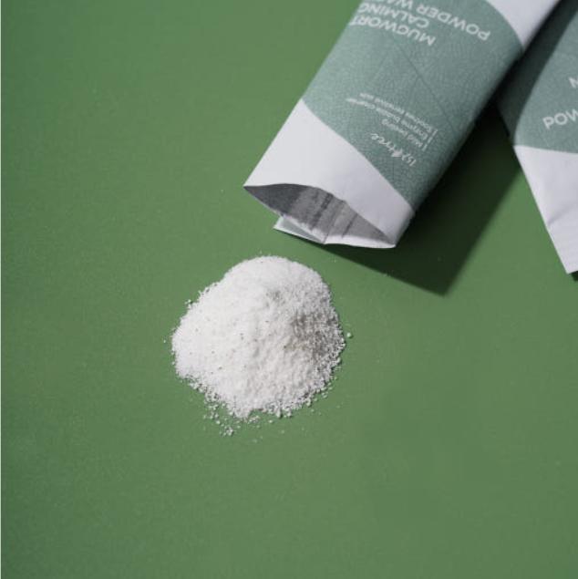 Isntree Mugwort Calming Powder Wash 25pcs – Gentle & Soothing Facial Cleanser
