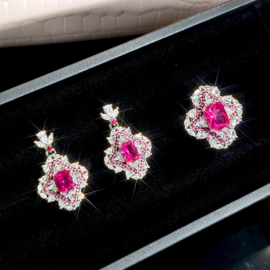 Luxury Temperament Rectangular Red Corundum Fluorescent Lamp Color-changing Full Diamond Temperament Short Earrings Women, Open Ring 2026