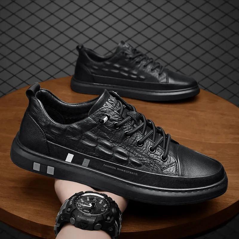 Shoes men's 2025 autumn new Korean version of trendy board shoes men's casual versatile leather shoes men's Internet celebrities white shoes men