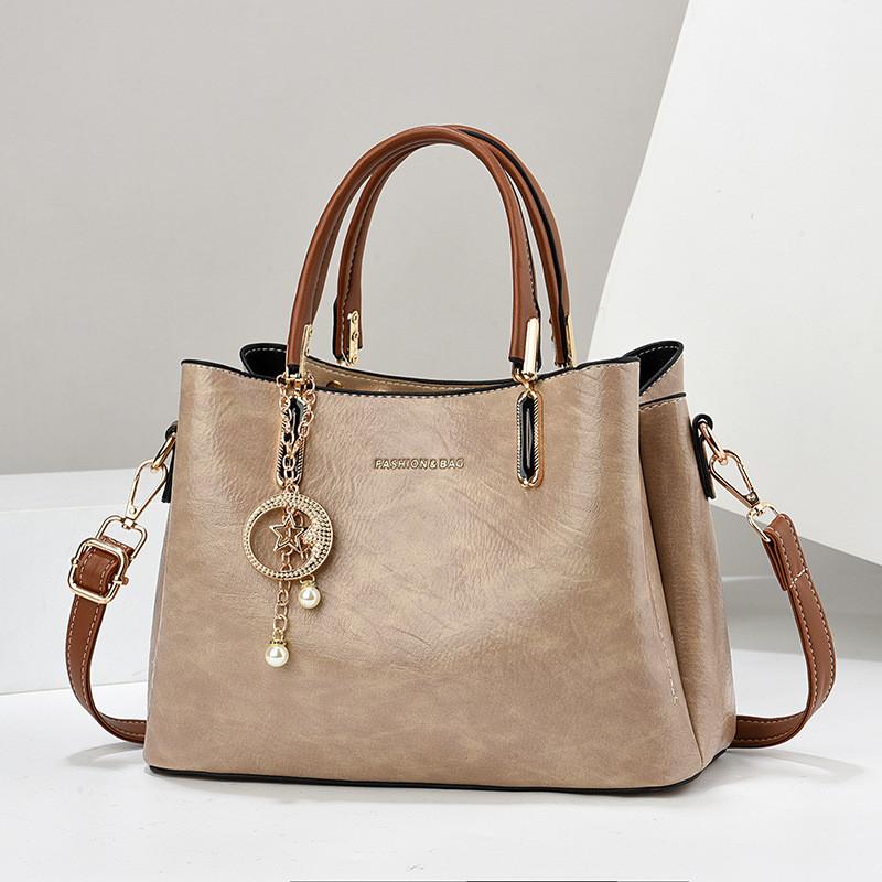 Chic Vintage Inspired Pu Handbag For Women With Ample Space And Trendy Design