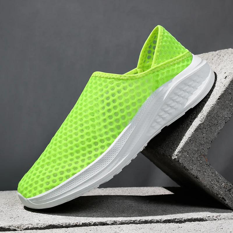 New Summer Mesh Slip-On Lazy Man Walking Shoes for Men Breathable Round Toe Casual Slip-On Sandals Suitable for Outdoor Wear