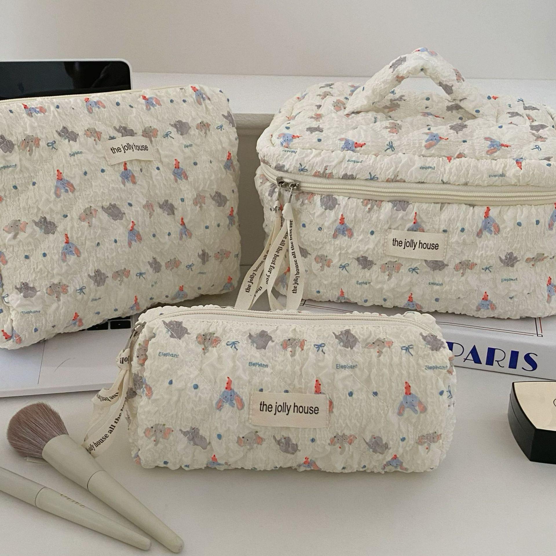 

Большая косметичка с бантом в корейском стиле: Просторный, Портативный Дорожный Органайзер для Туалетных Принадлежностей и Косметики для Девочек Large