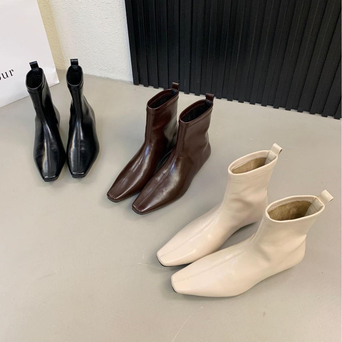 

2025 осень и зима новая круглая голова мягкая подошва низкий рукав нога универсальные короткие толстый каблук модные тонкие мартин женские короткие ботинки 40 белый