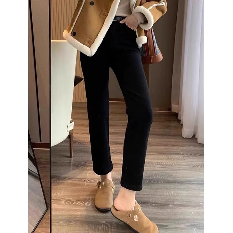 Women's Black Straight-Leg Cigarette Jeans - Slimming, Loose Fit, Petite & Pear-Shaped, Nine-Point Length for Spring 2025