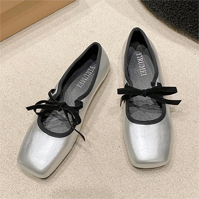 

Spring summer new simple comfortable solid color single shoe silver low heel versatile shallow mouth women s shoes 40 срібний