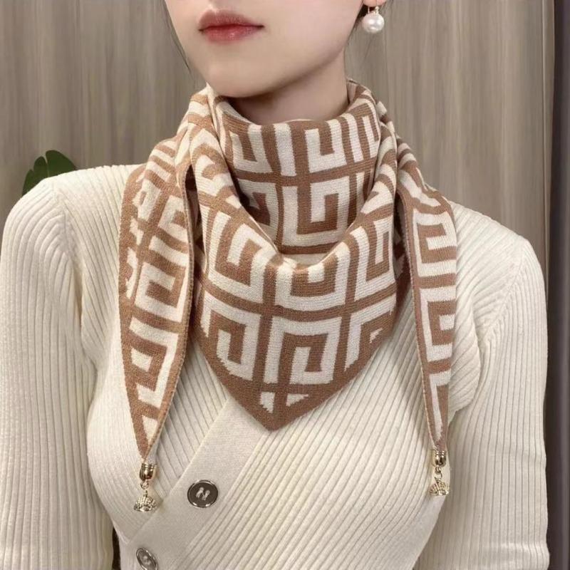 Warm Knitted Magnetic Buckle Triangular Neck Warmer Scarf