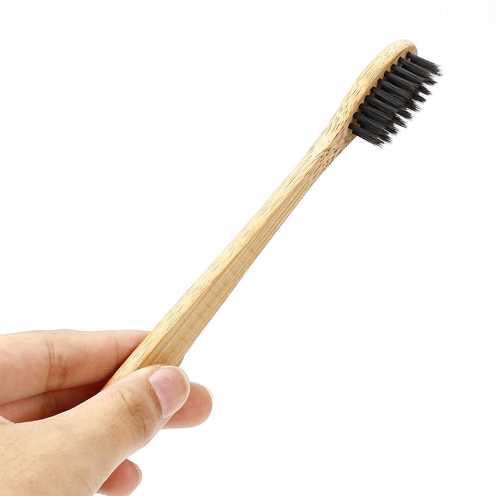 Bamboo toothbrush зубная щетка. Бамбуковая зубная щетка. Зубная щетка из дерева. Деревянная зубная щетка с натуральной щетиной. Деревянная зубная щетка с натуральной щетиной.