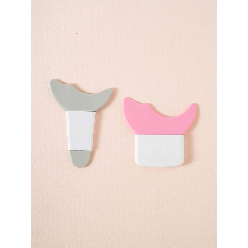 Daiso Eye Makeup Helper  Pack Of 2