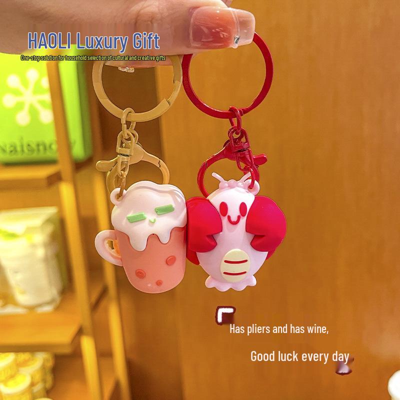 Cartoon Magnetic Beer & Crayfish Keychain: Creative Gift for Bars & Restaurants