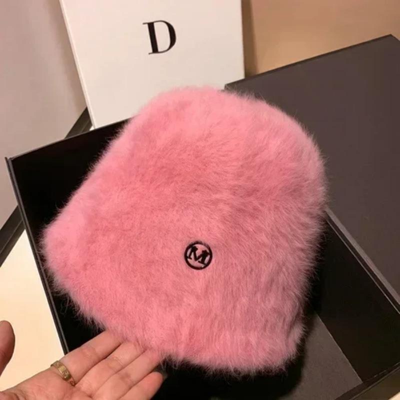 Luxury Warm Plush Rabbit Fur Winter Hat Designer M Bucket Hat Woman Lady Fashion Bob Hat Retro Fluffy Angola Female Hat Panama