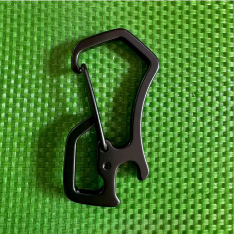 Stainless Steel Outdoor Hanging Buckle Strong and Durable Key Chain Quick Hanging Key Chain Ring Hook Bottle Opener