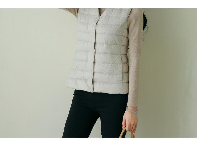 Gilet Imbottito Leggero da Donna con Scollo Rotondo & Scollo a V Vestibilità Aderente Senza Maniche