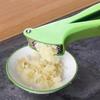 Garlic Press Dicer Wheel, Plastic Garlic Masher, Simple Household Manual Kitchen Tool with Garlic Press Box (rotundity)