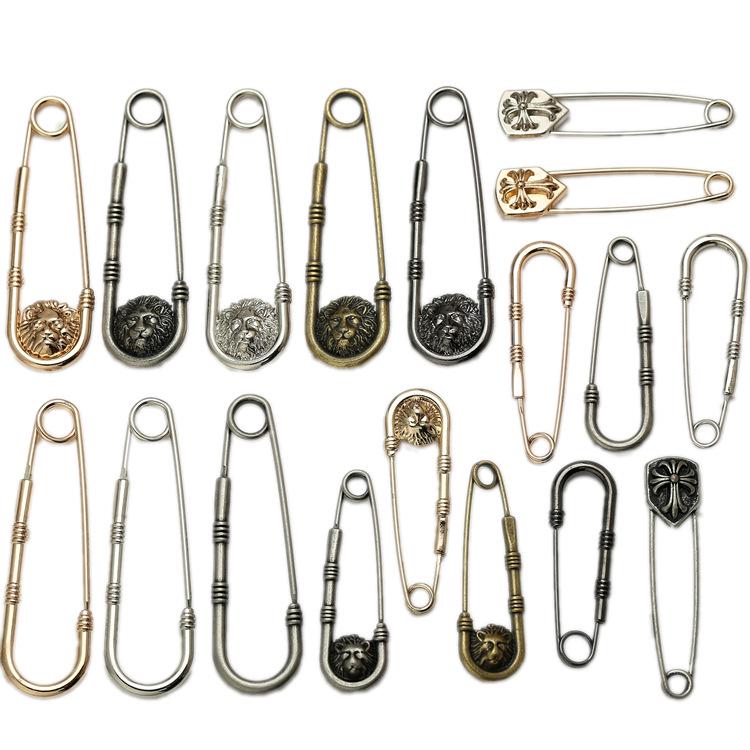 Versatile Retro Lion Head Brooch: Irregular Pendant & U-shaped Safety Pin