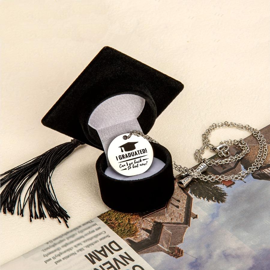 Plüsch-Ringe-Box Kreative Bachelorhut-Schmuckaufbewahrungsbox Abschluss-Abzeichen Abschlusszeit-Geschenk Campus-Heiratsantrag Mini-Ringe-Box