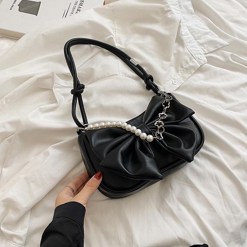 2024 Summer Women's Versatile Western-Style Shoulder Bag - Small, Textured, Trendy, Influencer-Approved.