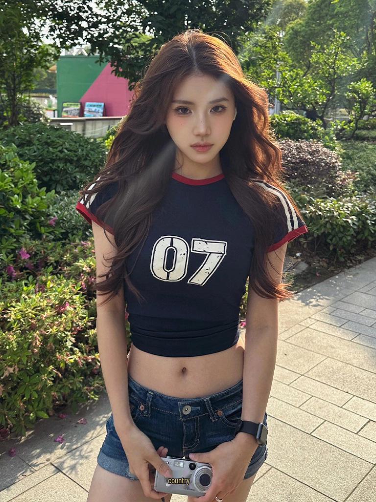 

Женская летняя футболка реглан в полоску с цветными блоками – дизайн с коротким рукавом S Premium темно-синий