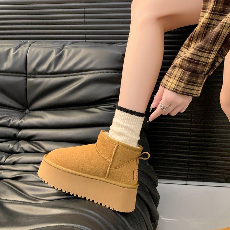 Thick-soled Heightening Snow Boots Women's Winter Velvet Thickened Warm Fur Integrated Cotton Shoes 2025 New Bread Shoes