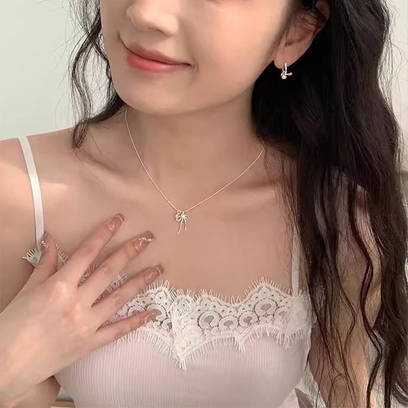 Pink Bow Pendant Necklace, Women's Sweet and Elegant Style, Classic and Simple Personality, Engagement Jewelry, Preferred Gift Giving