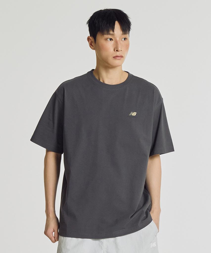 Nyuballanseu Nbneg31663 / Uni Sunny Rainy Lettering Short Sleeve T-Shirt (Charcoal)