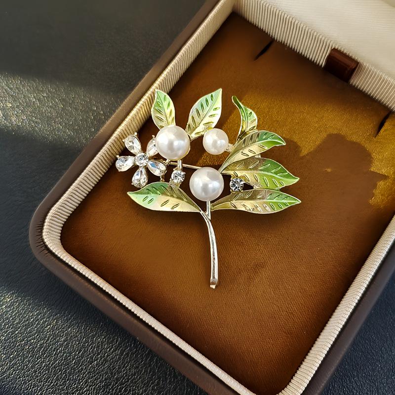 Elegante chinesische Retro-Emaille-Brosche Phönix & Schmetterling für Damen