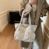 2025 Autumn New Japanese Trend Large-capacity Solid Color Simple Shoulder Bag Casual Versatile Commuter Handbag