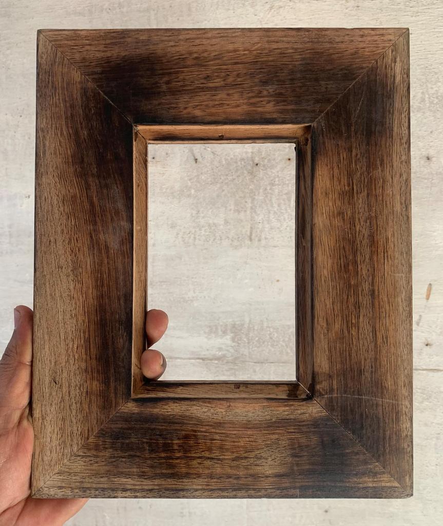 Cornice per Foto in Legno Intagliata a Mano con Cuori | Cornice per Foto Rustica Vintage