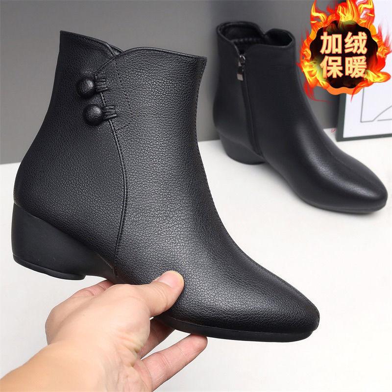 Soft Leather Comfortable Good-looking Short Boots Women's 2025 Autumn and Winter New Flat-bottomed Slope Heel Super Soft Bare Boots Non-slip Po
