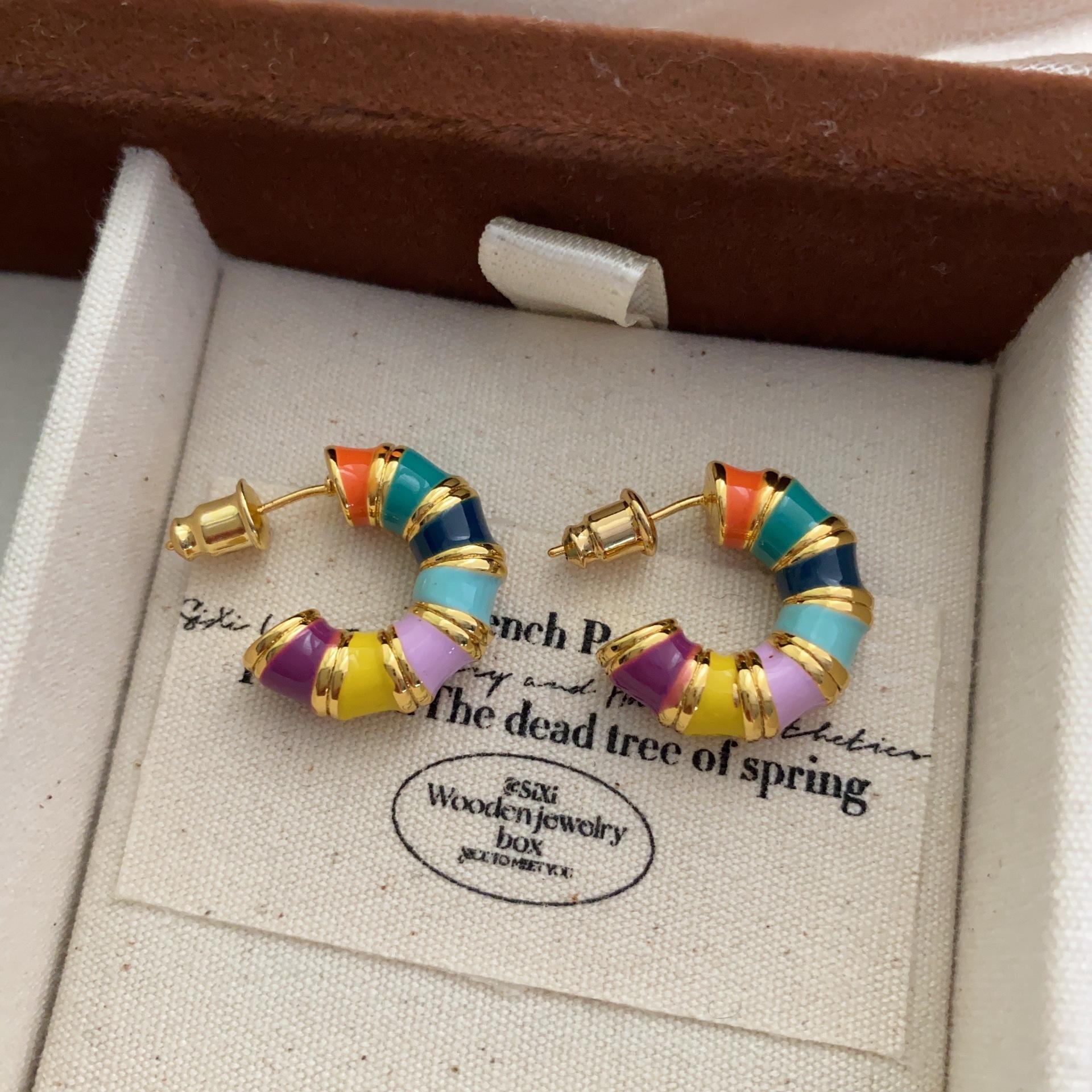 

Rainbow Donut Sweet Color Enamel Semicircle Retro Fashion Earrings Niche Personality Design Premium Stud Earrings