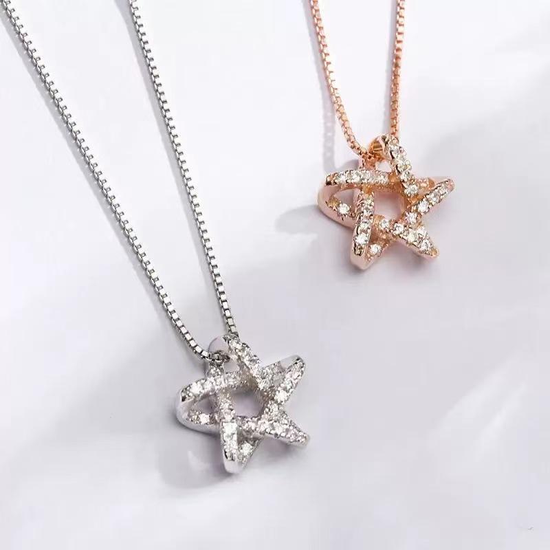 Sparkling Diamond Star Necklace: Five-Pointed White Gold Star with Nickel Silver and Real Gold Plating for a Luxurious, High-End Look.