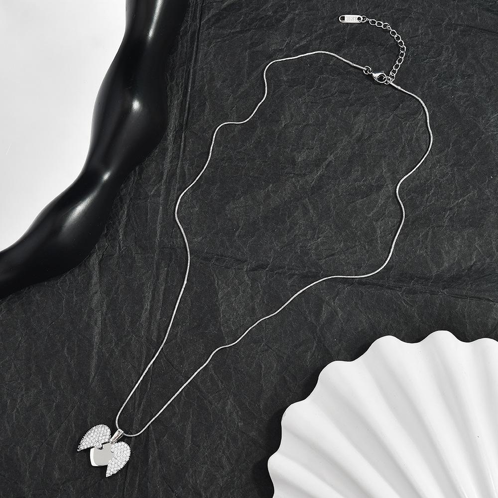 Open and Close Love Necklace for Women, Fashionable and Versatile Exquisite Accessories Gifts